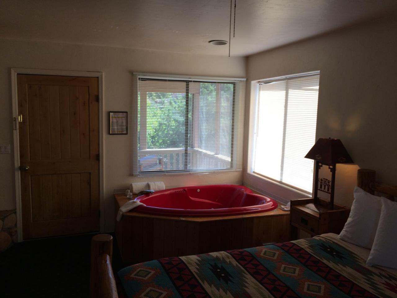 Creekside Preserve Lodge & Cabins Cordes Lakes Luaran gambar