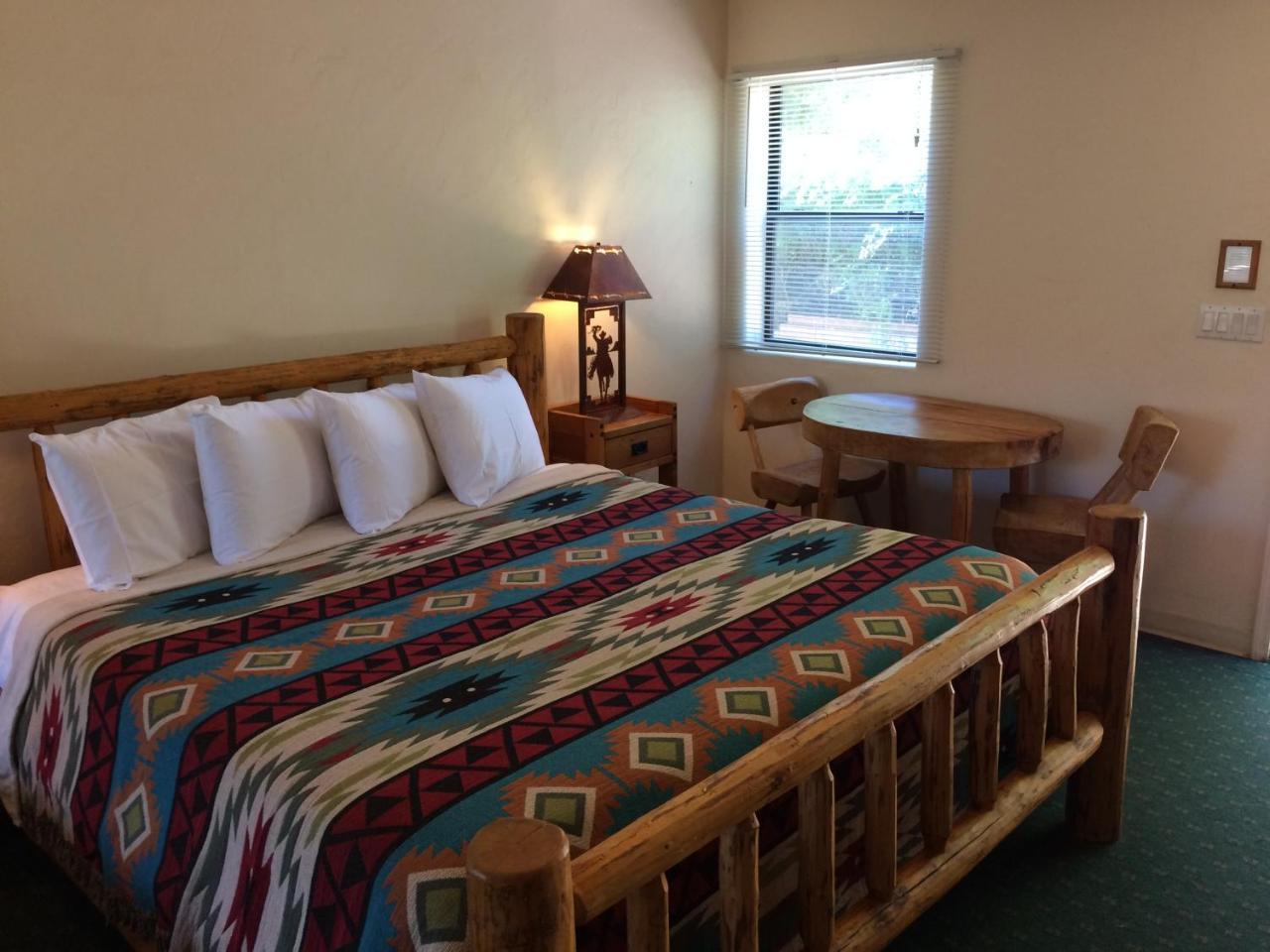 Creekside Preserve Lodge & Cabins Cordes Lakes Luaran gambar